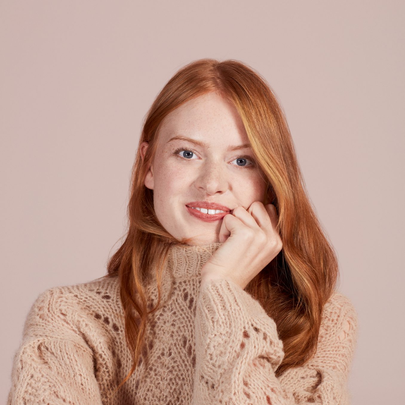 65551_02_Must_Have_Pointelle_Switch_Sweater_0630_b